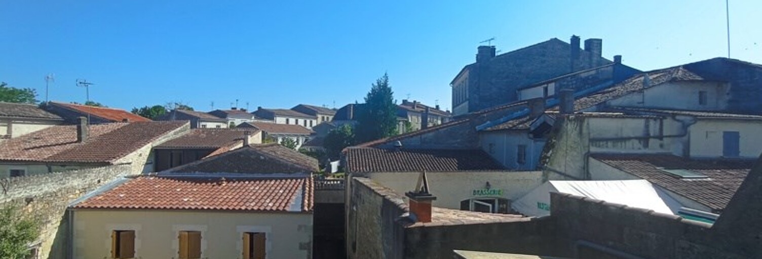 Immeuble   m² à vendre à Jonzac (17500)