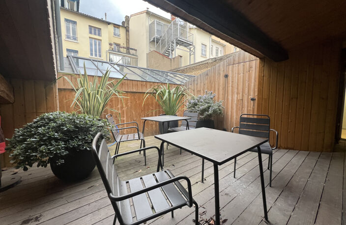 EXCEPTIONNEL loft  de 350m2 + garage de 50m2 — photo 4