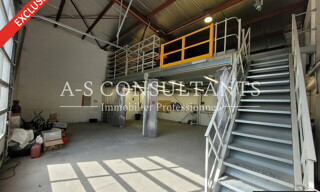 Local industriel  490 m² à louer à Rochetoirin (38110)