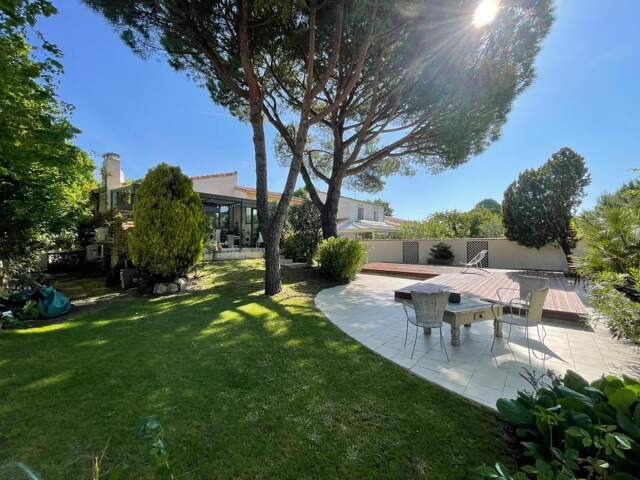 À Vendre – Maison 197 m² – Cœur du Village d'Aytré (17440) – Proche La Rochelle — photo du bien