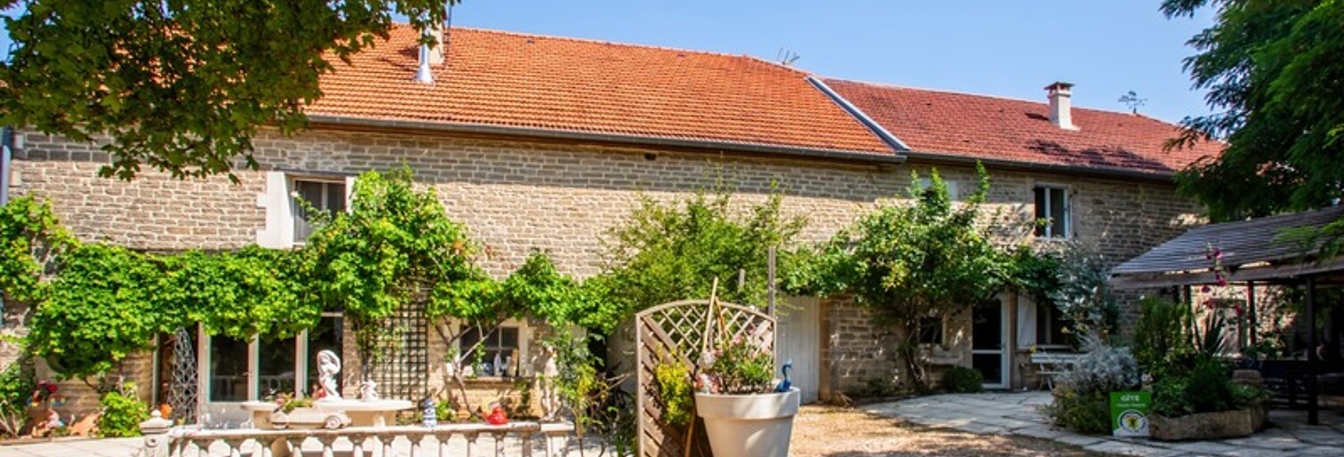 Maison 14 Pièces 380 m² à vendre à Confracourt (70120)