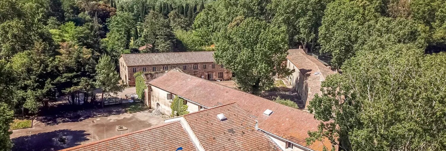 Immeuble  3500 m² à vendre à Nîmes (30900)