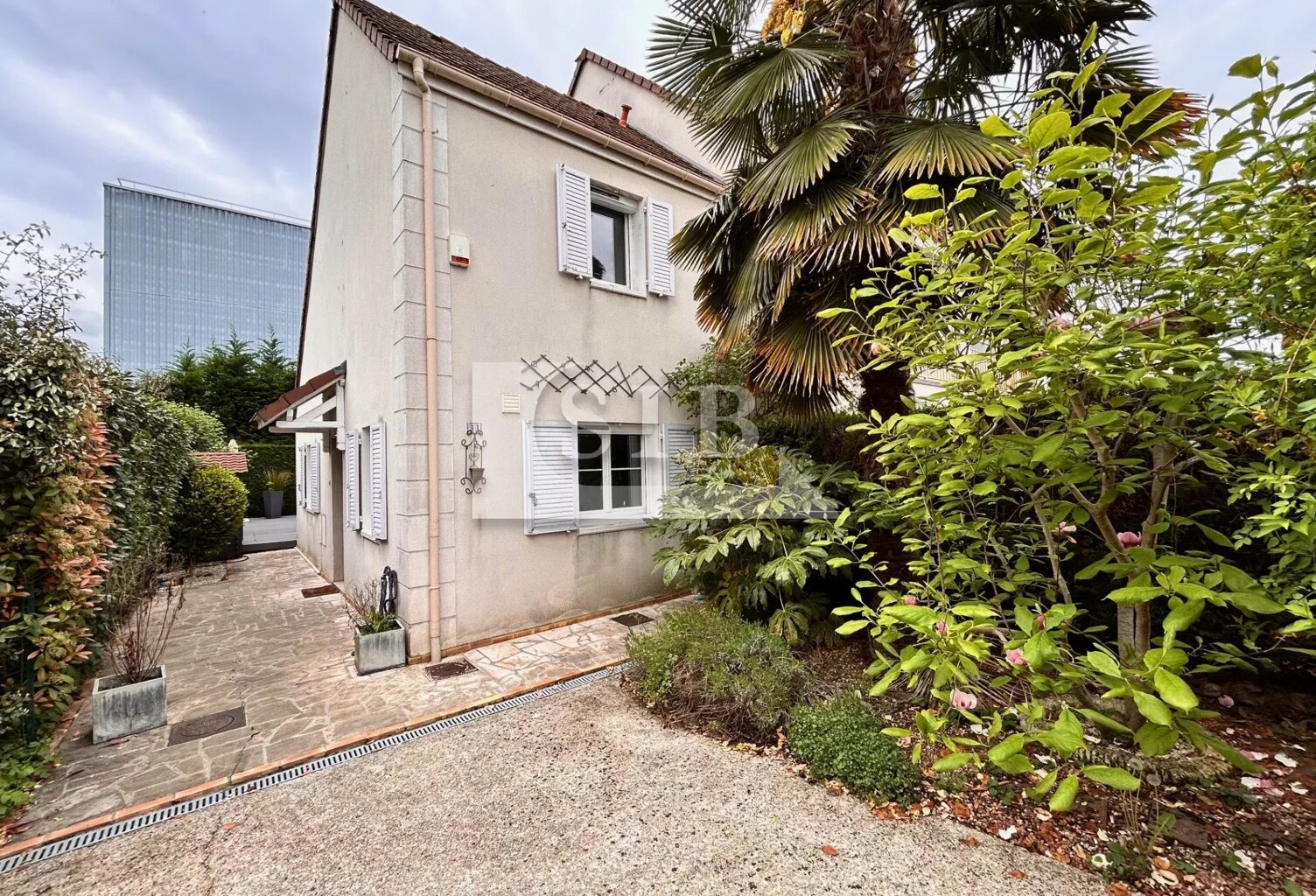 Secteur BALIZY - Maison 3 pièces avec jardin — photo 1