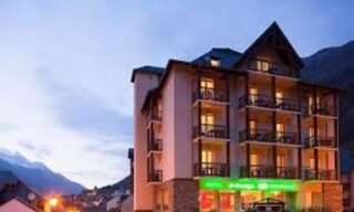 Commerce 50 Pièces 2289 m² à vendre à Luz-Saint-Sauveur (65120)