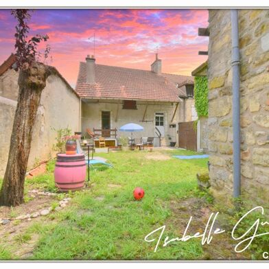 Maison 6 pièces 77900 €