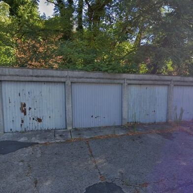 Garage  13500 €