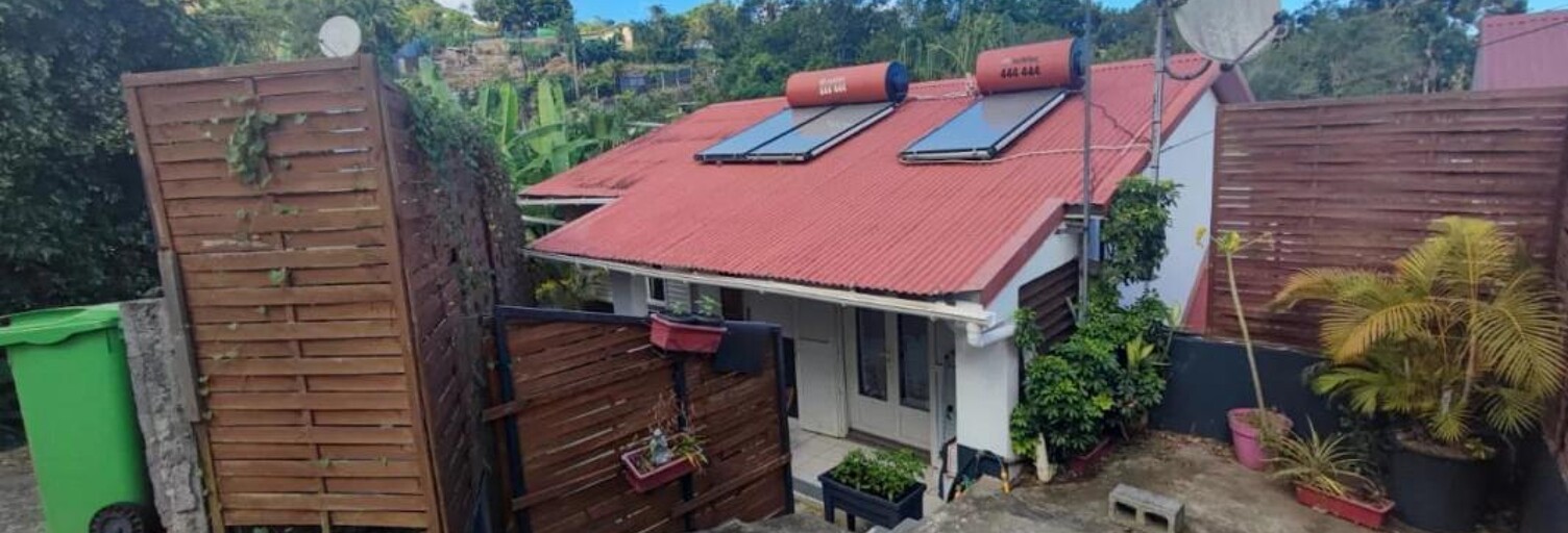 Immeuble  110 m² à vendre à Saint-Louis (97421)