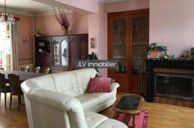 Maison 8 pièces 370200 €