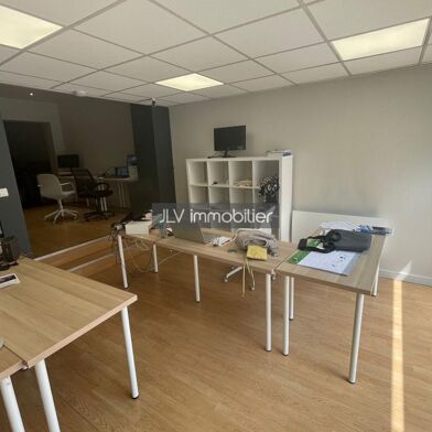 Commerce 3 pièces 173900 €