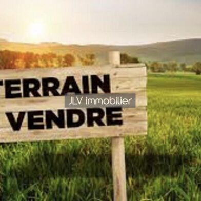 Terrain  92900 €