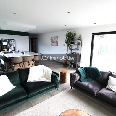 Maison 6 pièces 349900 €