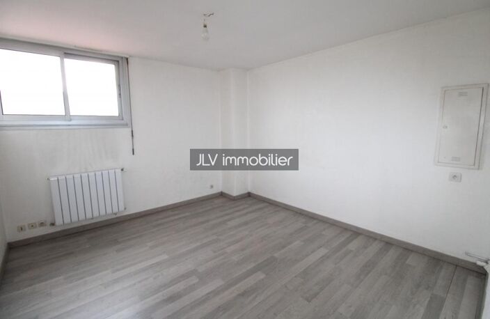 Appartement en Vente - Saint-Pol-sur-Mer (59430) — photo 4