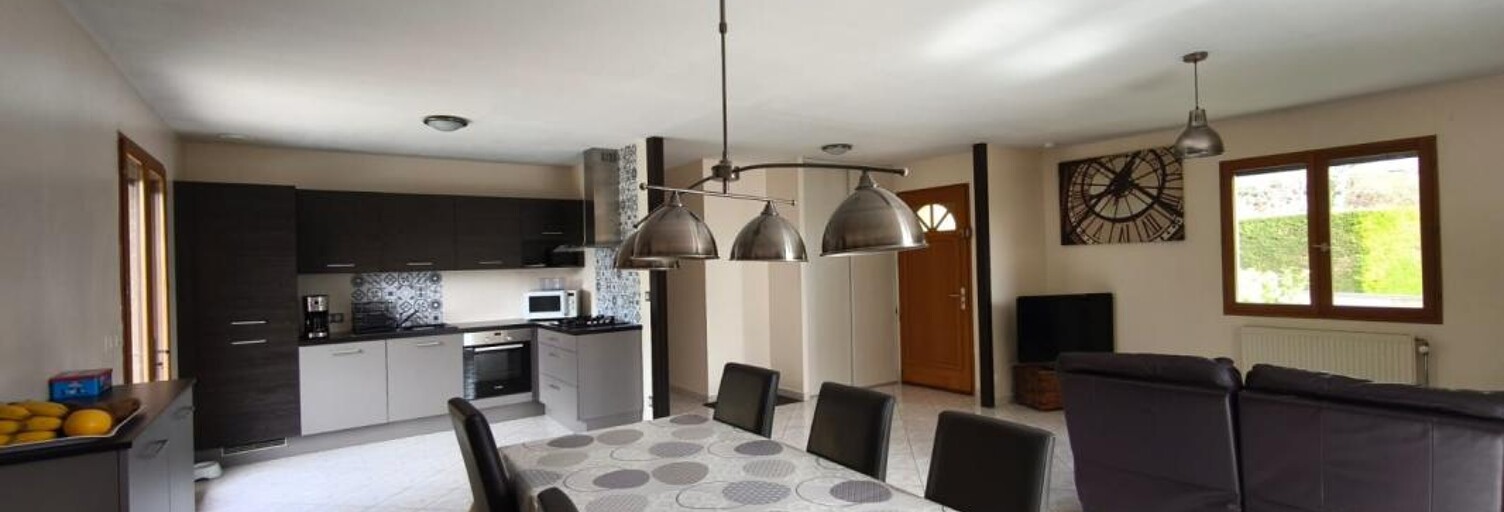 Maison 5 Pièces 121 m² à vendre à Chapeiry (74540)