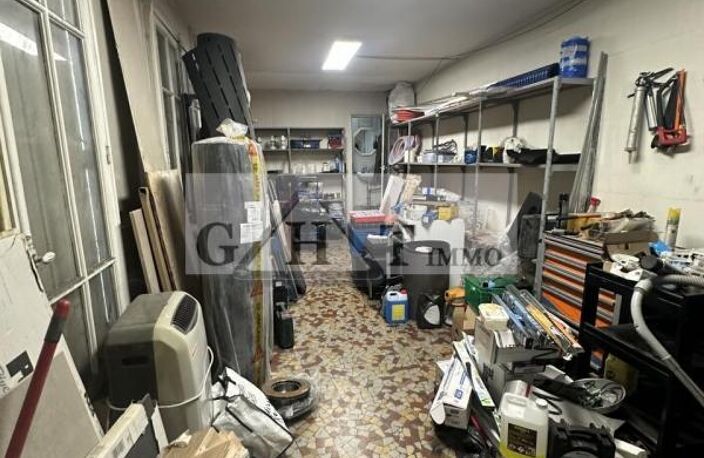 Entrepot/ bureaux à Vendre Rosny — photo 2