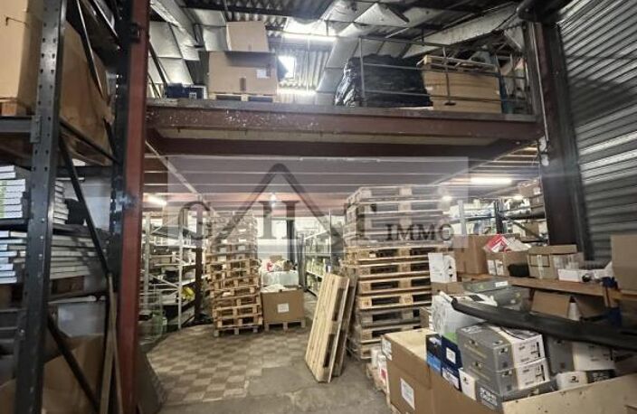 Entrepot/ bureaux à Vendre Rosny — photo 3