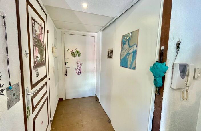 VENTE URGENTE – Studio vendu loué – Copropriété récente de 2012 — photo 2
