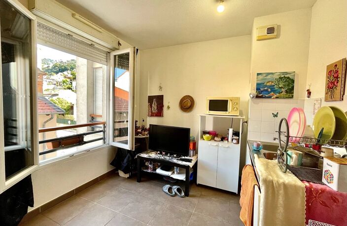 VENTE URGENTE – Studio vendu loué – Copropriété récente de 2012 — photo 3