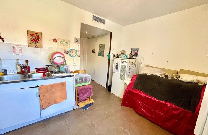 VENTE URGENTE – Studio vendu loué – Copropriété récente de 2012 — photo 5