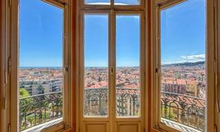 Appartement 5 Pièces 242 m² à vendre à Nice (06000)