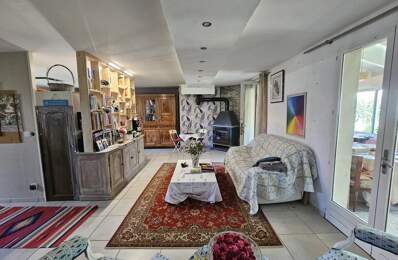 Plain pied sur 579m² à Montroy — photo du bien