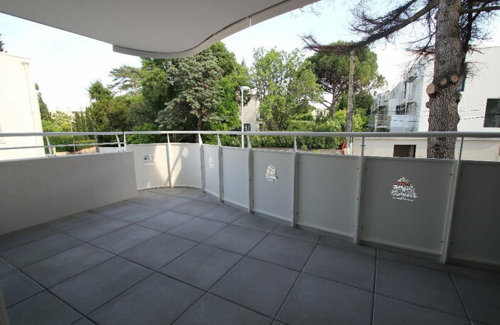 MONTPELLIER - CLEMENTVILLE // T2 DE 45 M2 + TERRASSE + PARKI — photo 4