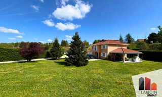 Maison 6 Pièces 194 m² à vendre à Charly (69390)