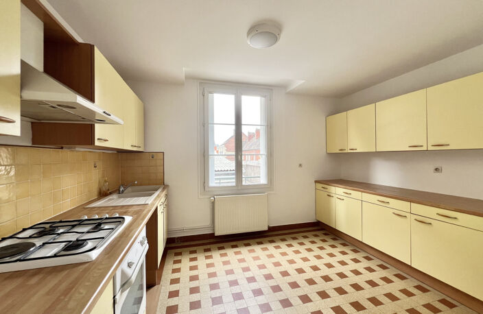 F2 - HYPER CENTRE BEAUVAIS — photo 2