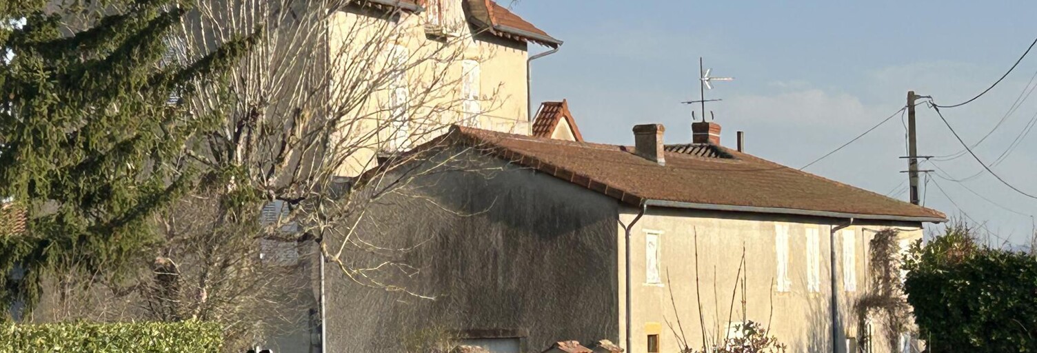 Maison 12 Pièces 220 m² à vendre à Charlieu (42190)