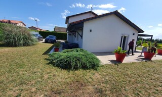 Maison 5 Pièces 112 m² à louer à Chalamont (01320)
