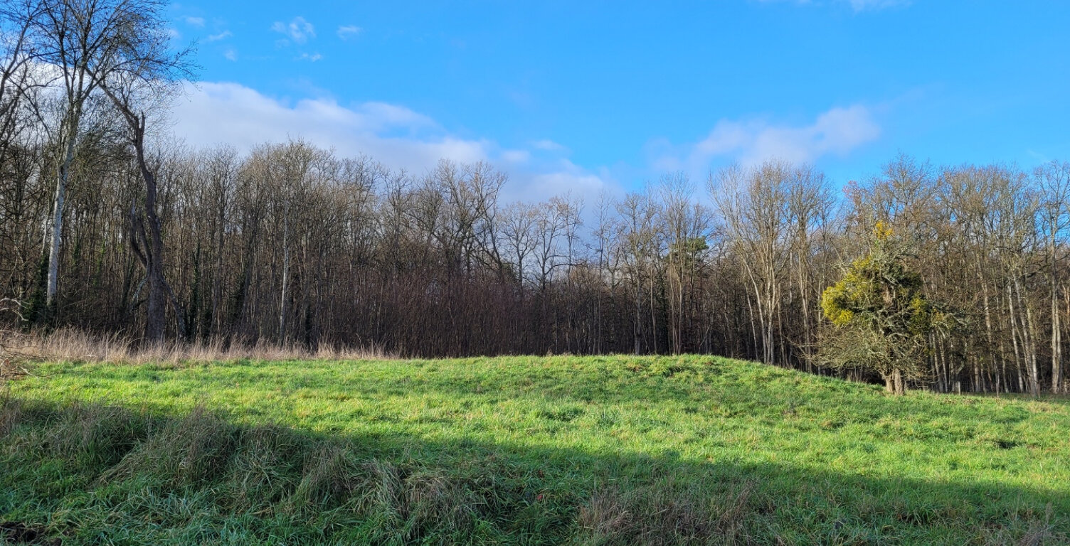Terrain à construire LES BRIES — photo 1