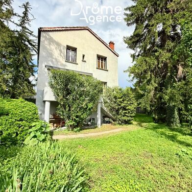 Maison 8 pièces 349000 €