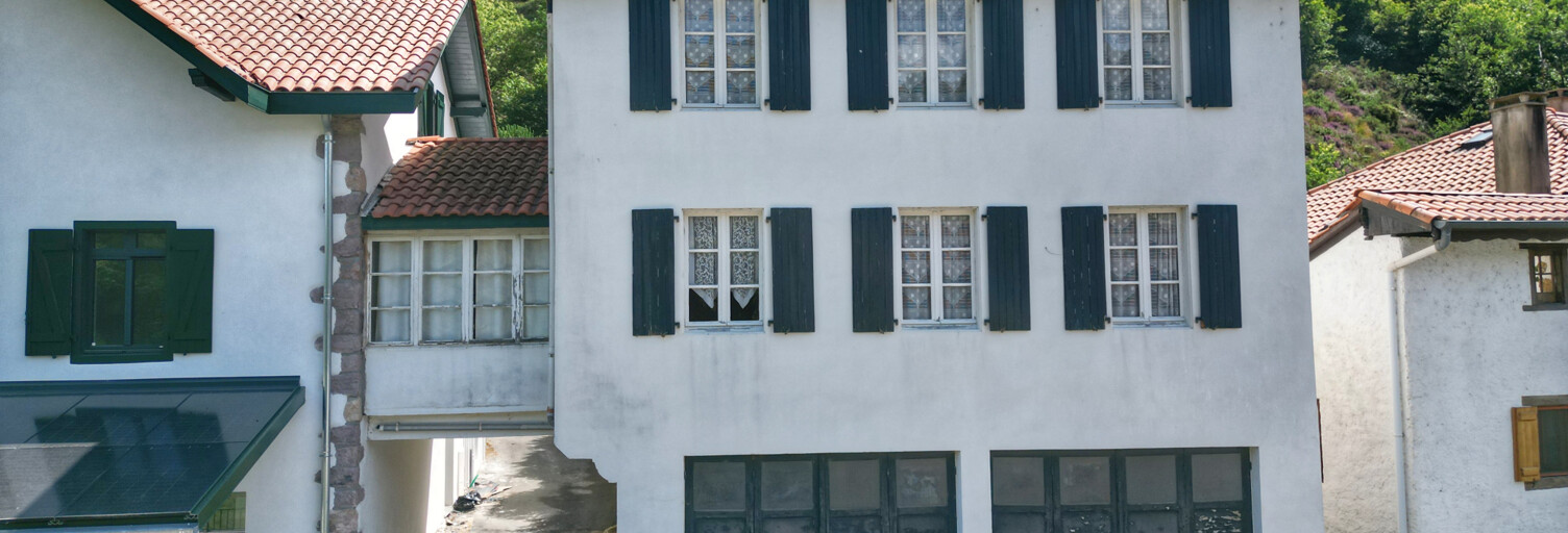 Maison 6 Pièces 120 m² à vendre à Urepel (64430)