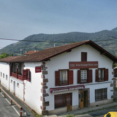 Maison 10 pièces 300000 €