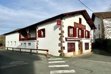 Maison 10 pièces 300000 €