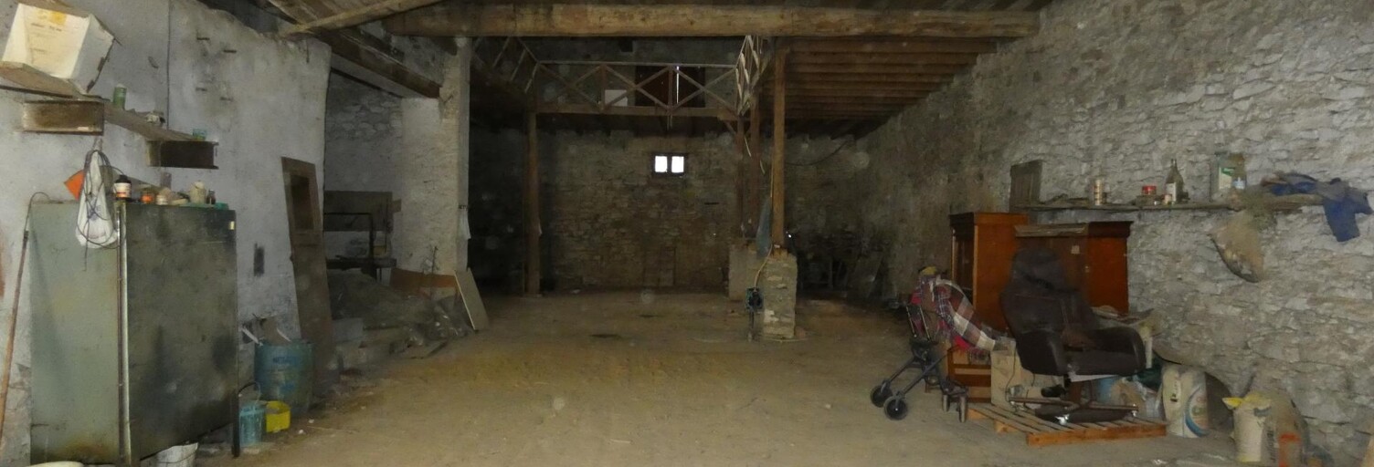 Garage  220 m² à vendre à Pépieux (11700)