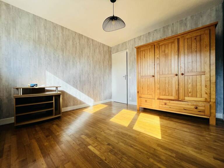 Maison en pierre de 6 pièces principales — photo 1