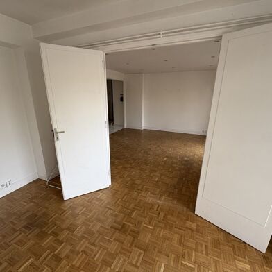 Appartement 4 pièces 269748 €
