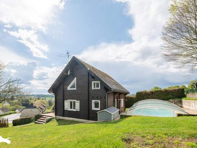 Chalet de 6 pièces principales — photo du bien