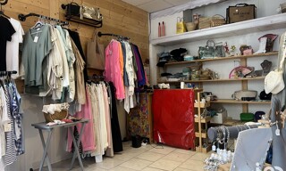 Commerce  57 m² à vendre à Pélissanne (13330)