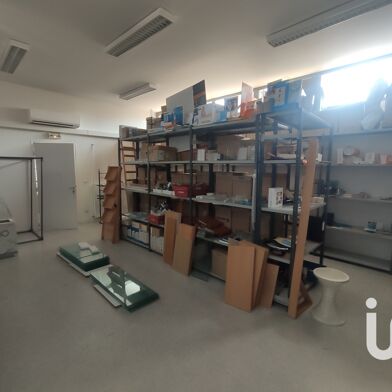Immeuble  198000 €
