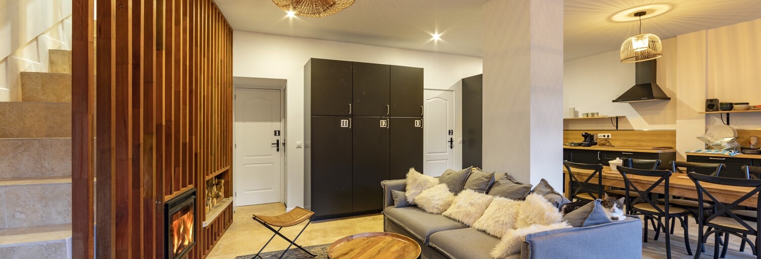 Maison 12 Pièces 250 m² à vendre à Rencurel (38680)