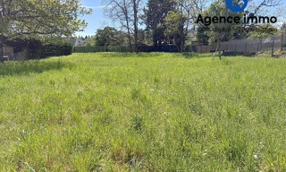 Terrain  830 m² à vendre à Montlouis-sur-Loire (37270)