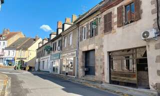 Immeuble  173 m² à vendre à Montmarault (03390)