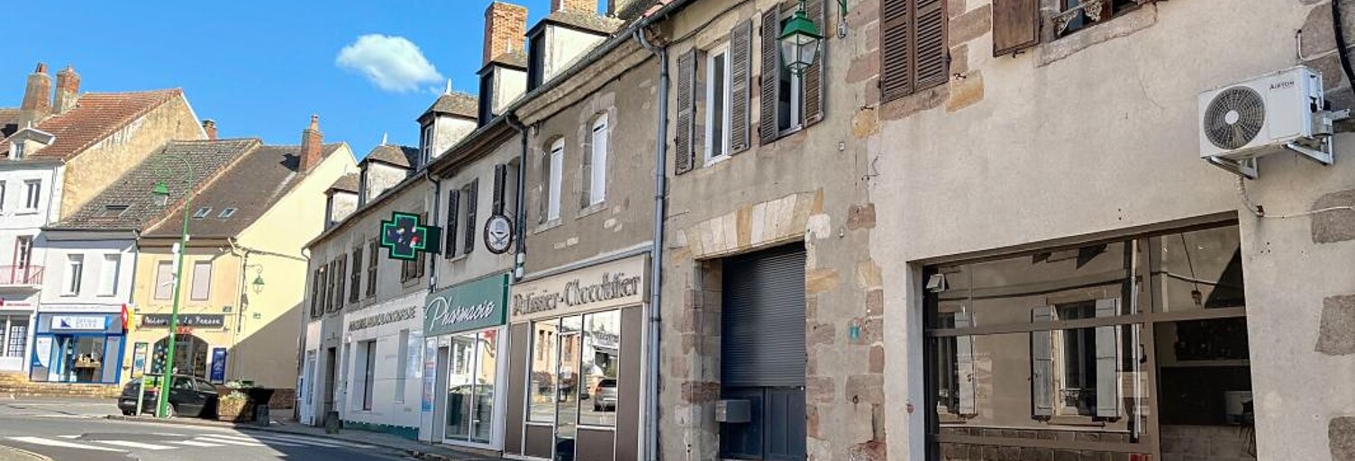 Immeuble  173 m² à vendre à Montmarault (03390)