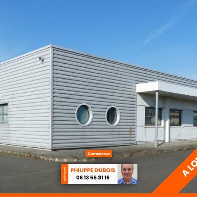 Bureau 14 pièces 1090 €