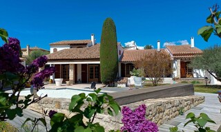 Maison 6 Pièces 250 m² à vendre à Beaucaire (30300)