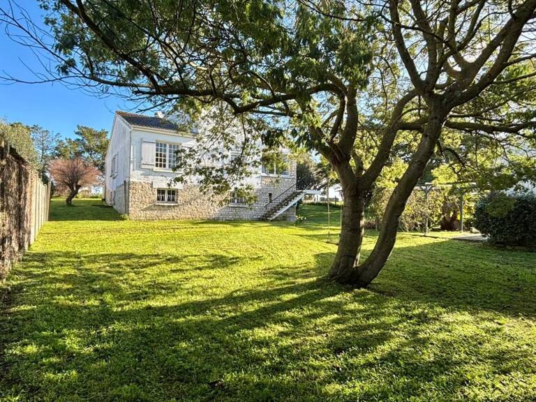 À vendre – Belle maison familiale avec vue mer, dépendance et jardin – La Brée-les-Bains, plage à pied — photo 1