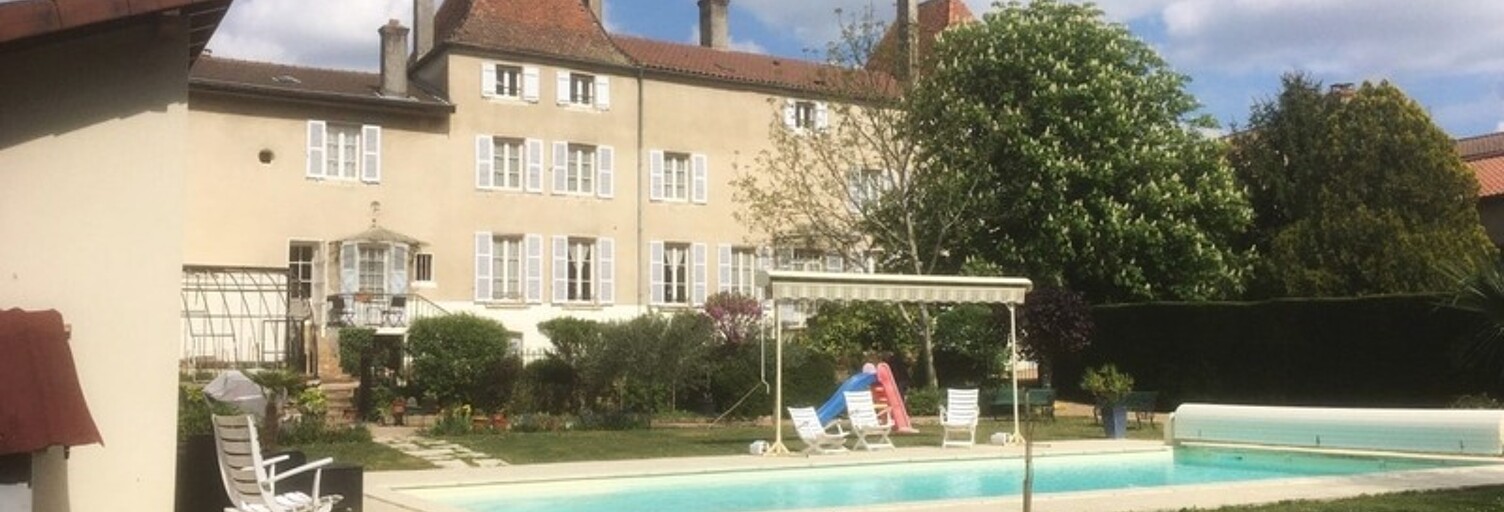 Maison 14 Pièces 446 m² à vendre à La Roche-Vineuse (71960)