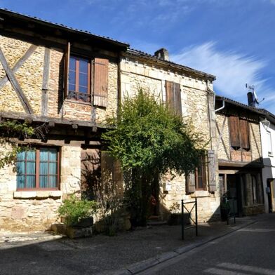 Maison 12 pièces 259200 €