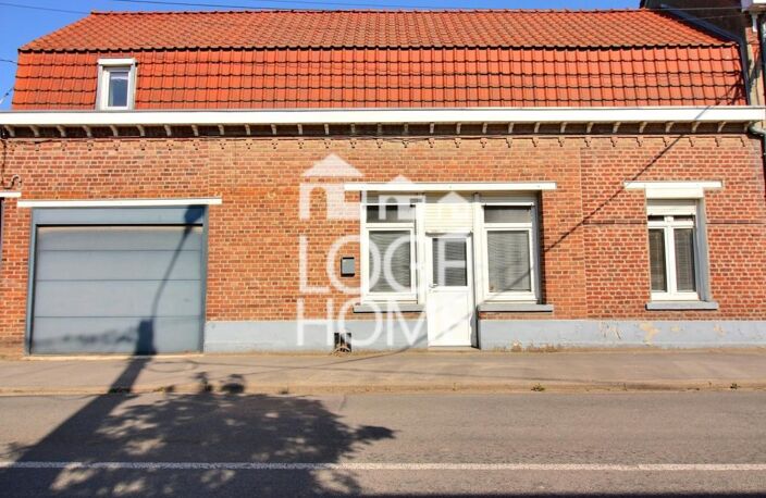 ENSEMBLE IMMOBILIER COMPRENANT 2 LOGEMENTS T4 AVEC GARAGES EXTÉRIEURS ET DÉPENDANCES — photo 5